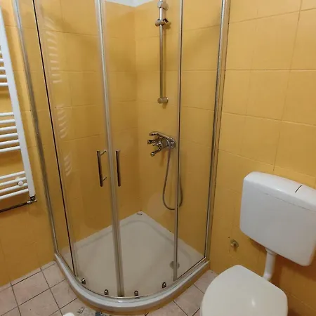 Pet Friendly In * Njivice