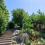 Pet Friendly Apartment In Njivice * Njivice
