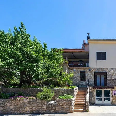 2 Bedroom Amazing In * Njivice